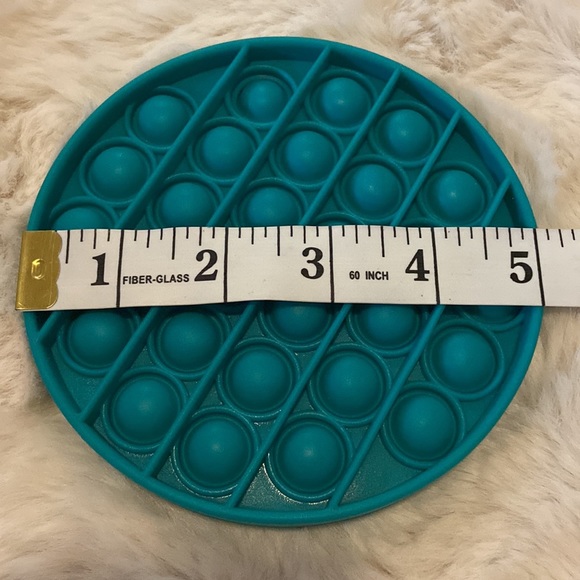 Push Pop Bubble Sensory Toy - Picture 3 of 3